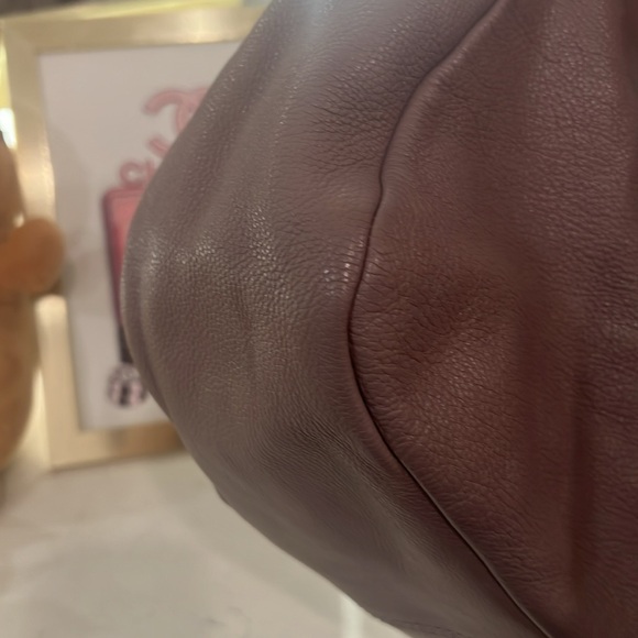 Marc by Marc Jacobs lilac satchel/crossbody leather bag.  EUC - Picture 12 of 13